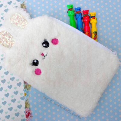 Nécessaire Estojo de Coelho Kawaii em Pelúcia