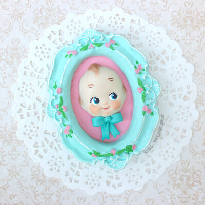 Quadro Bebê Kewpie Moldura Romântica Vintage Retrô Anos 80