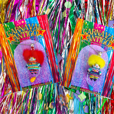 Mari.C - Colar Chibi Bate-Bola Clóvis Palhaço Fantasia de Carnaval Antigo Vintage Retrô com Corrente em Aço Inox